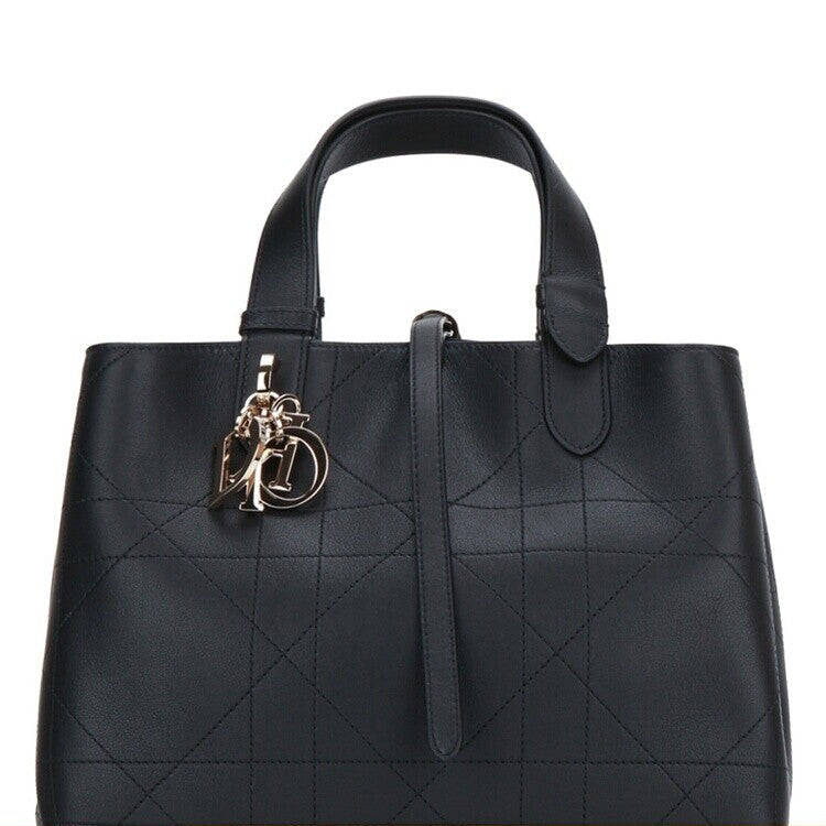 Dior Women's Toujours Medium Shoulder Bag in Black