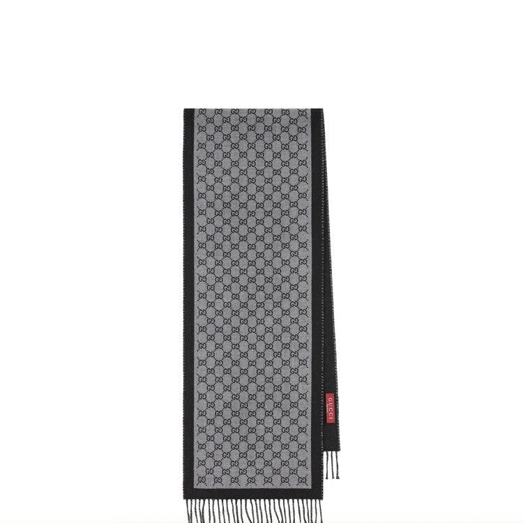 Gucci Men's Scarf in Grey