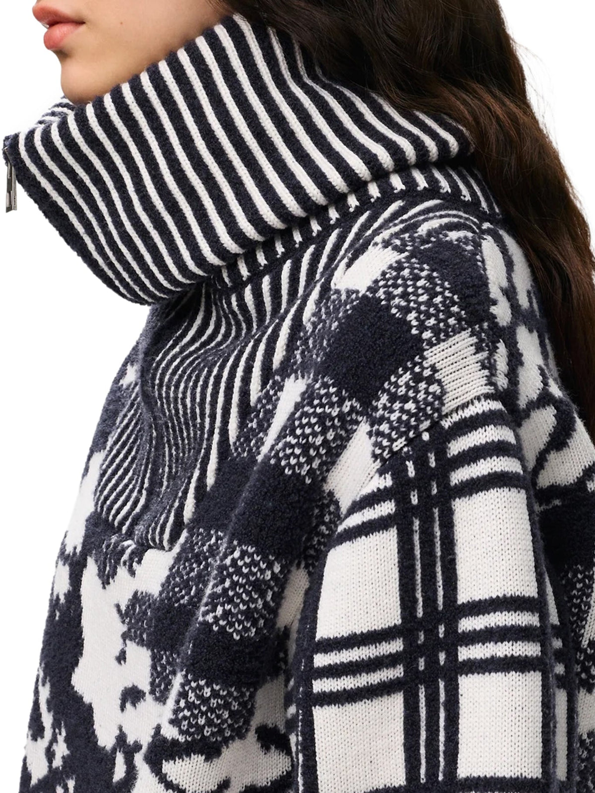 Loewe Women's Wool Jacquard Sweater in Navy/White - view 5